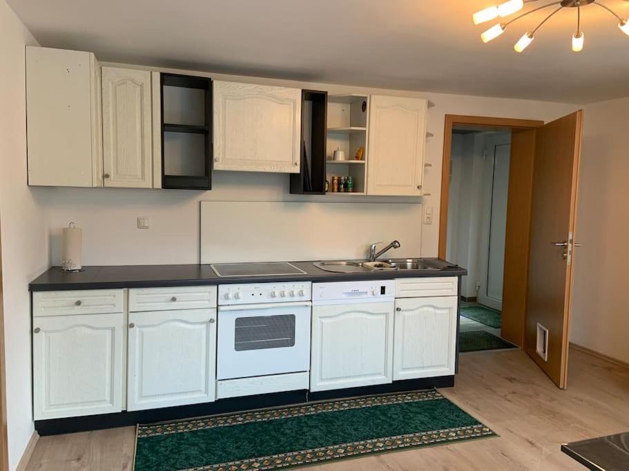 Schoene Moderne & Rustikale Einliegerwohnung Mit Kueche 施拉姆贝格 外观 照片