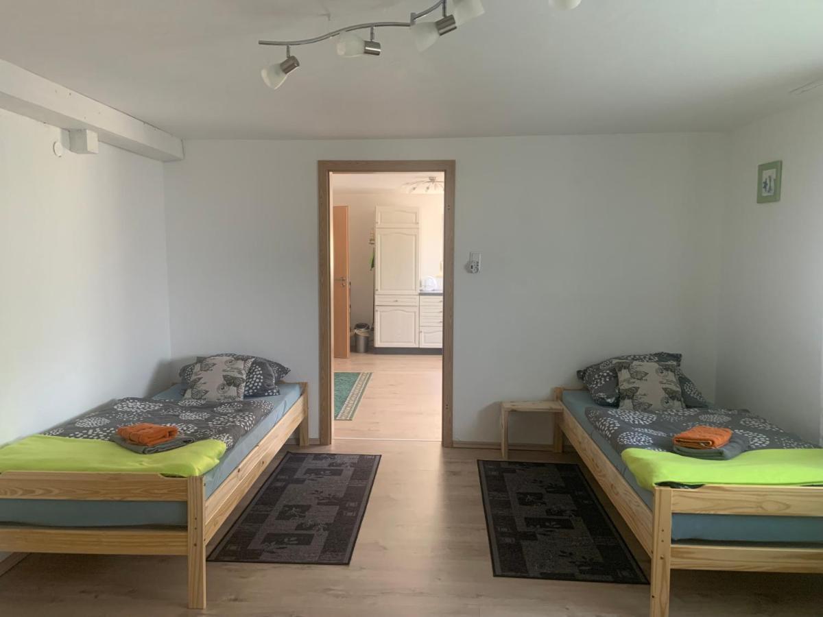 Schoene Moderne & Rustikale Einliegerwohnung Mit Kueche 施拉姆贝格 外观 照片