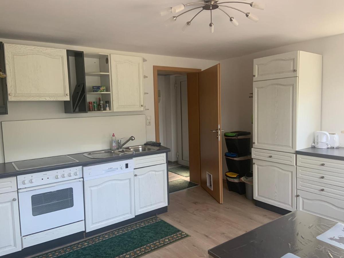 Schoene Moderne & Rustikale Einliegerwohnung Mit Kueche 施拉姆贝格 外观 照片